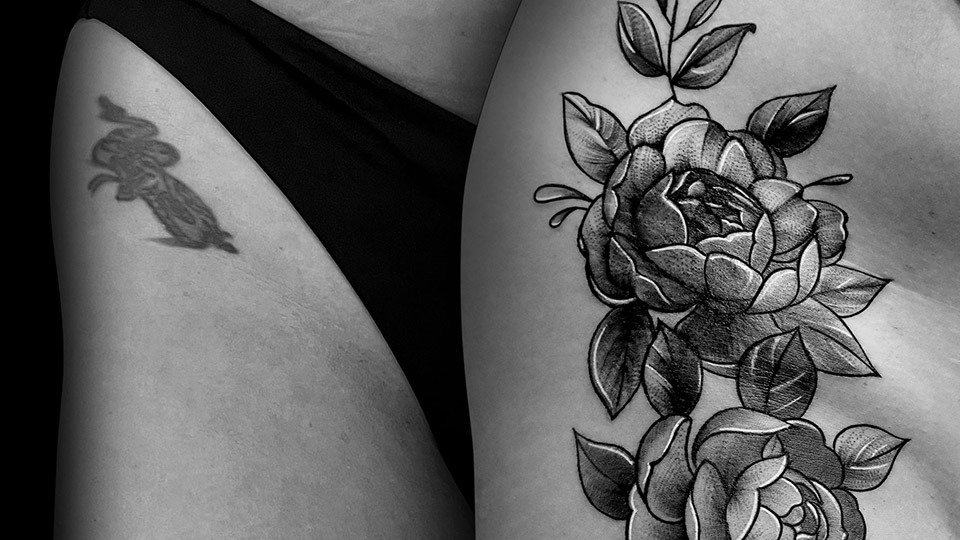 Flowers, leg